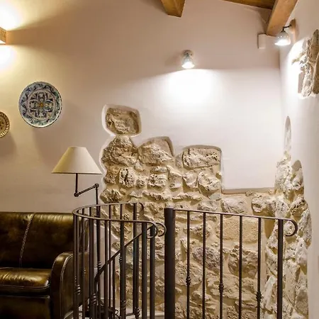 Antica Casa Trecentesca * Altamura
